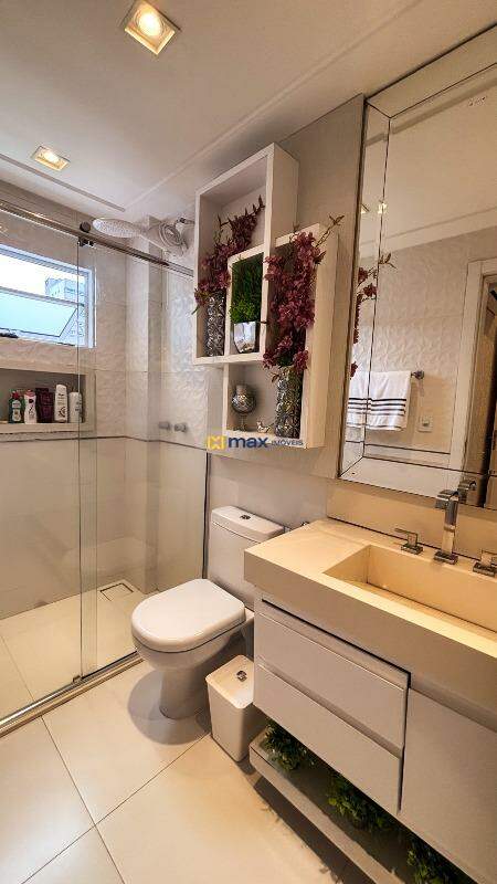Apartamento à venda no Gravatá: Banheiro 1