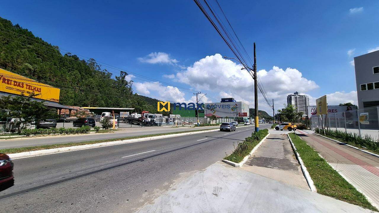 Galpão para aluguel no Ressacada: Rua Abrahão João Francisco