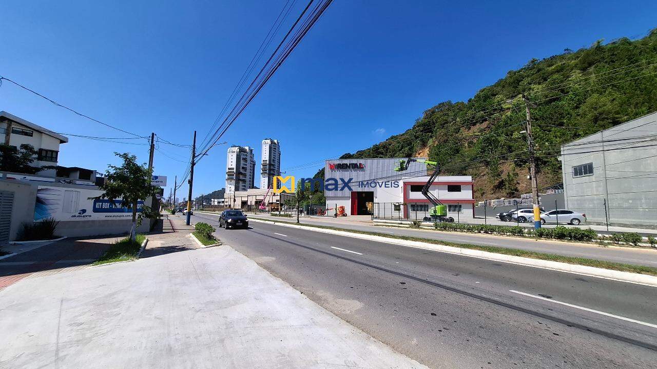 Galpão para aluguel no Ressacada: Rua Abrahão João Francisco
