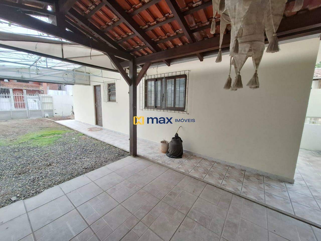 Casa para aluguel no Dom Bosco: Garagem