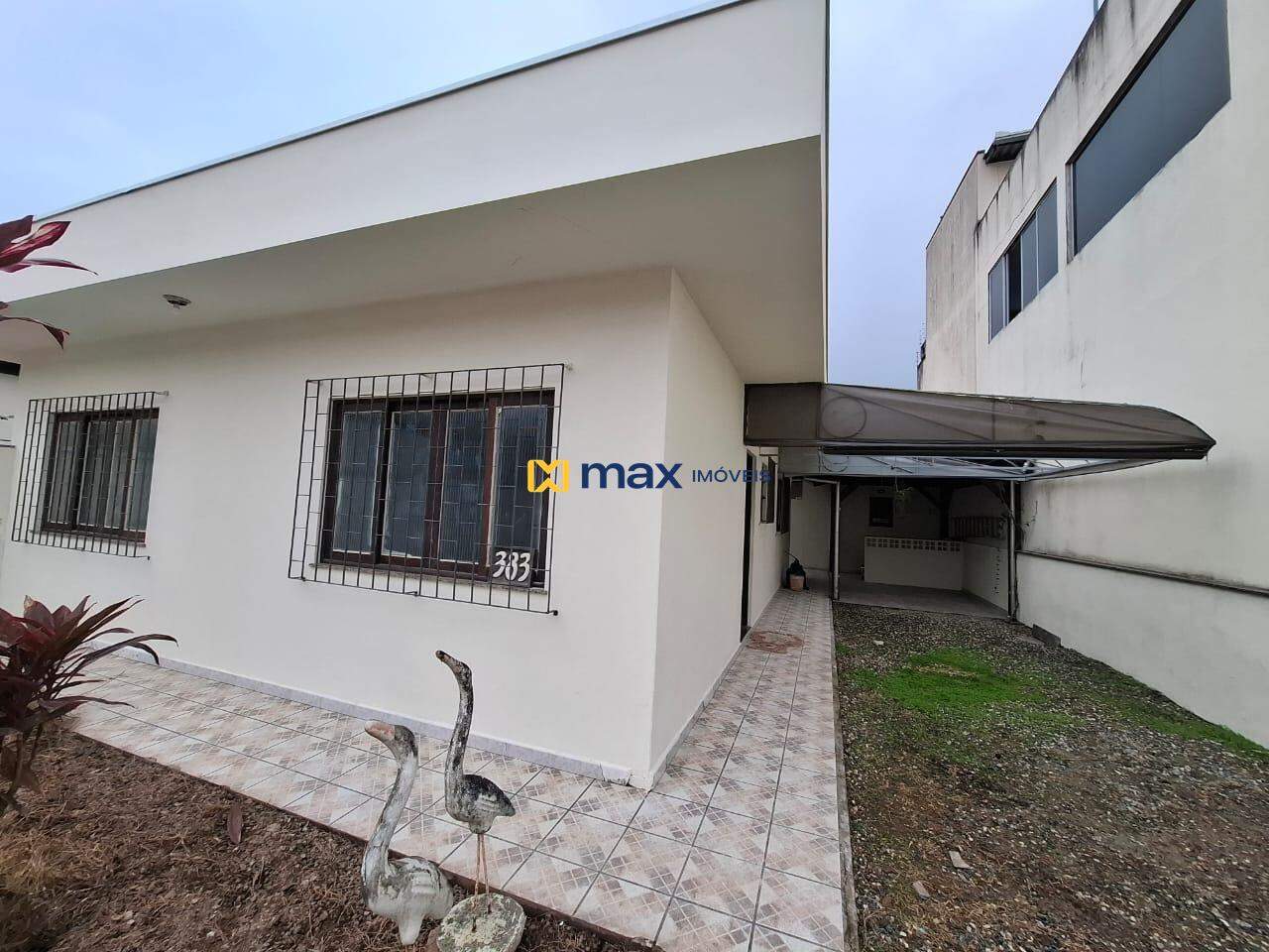 Casa para aluguel no Dom Bosco: Área Externa