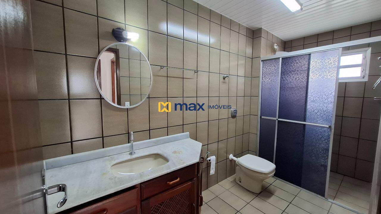 Apartamento para aluguel no São João: Banheiro Social