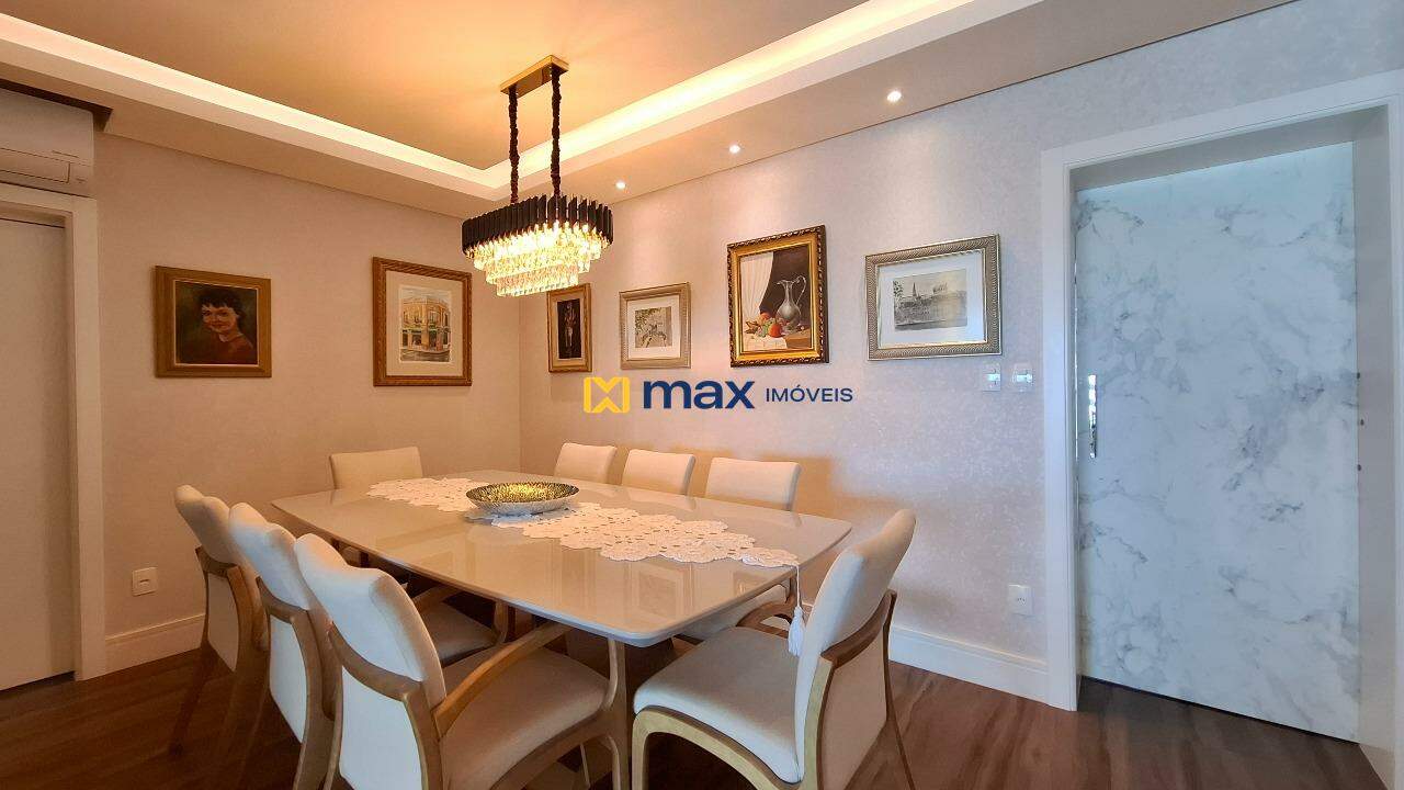 Apartamento à venda no Centro: Sala de jantar