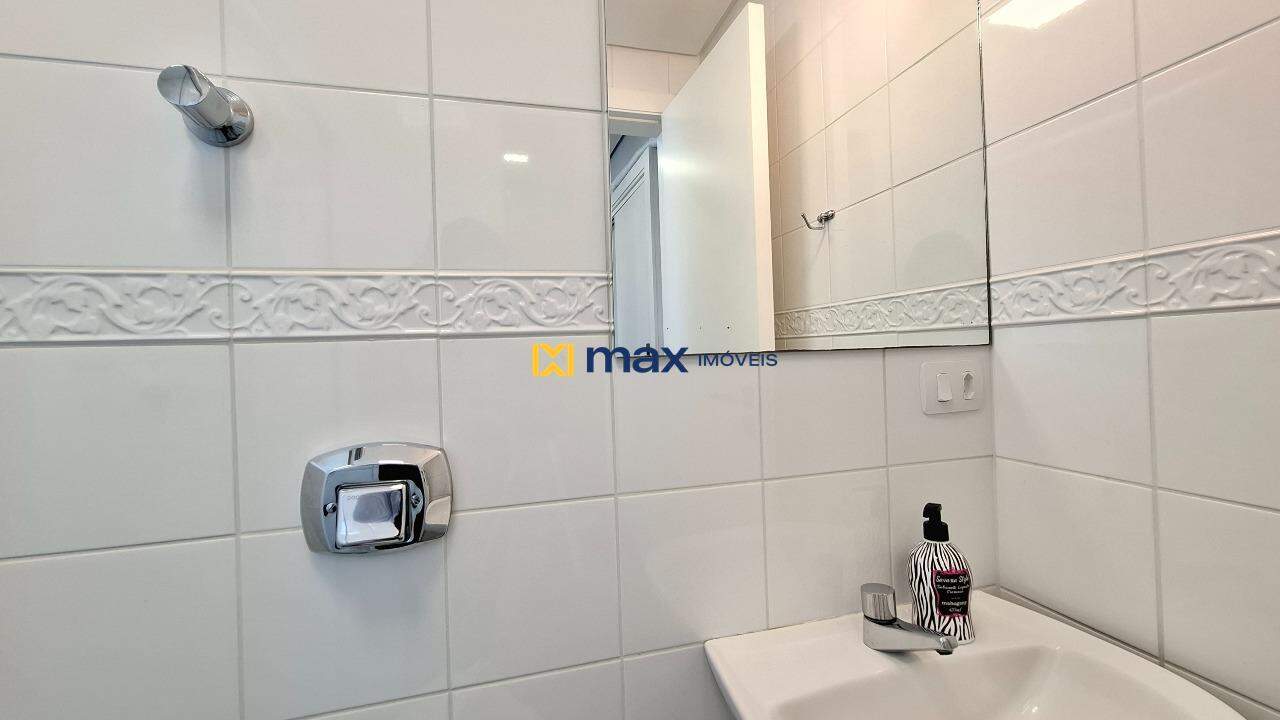 Apartamento à venda no Centro: Banheiro lavanderia