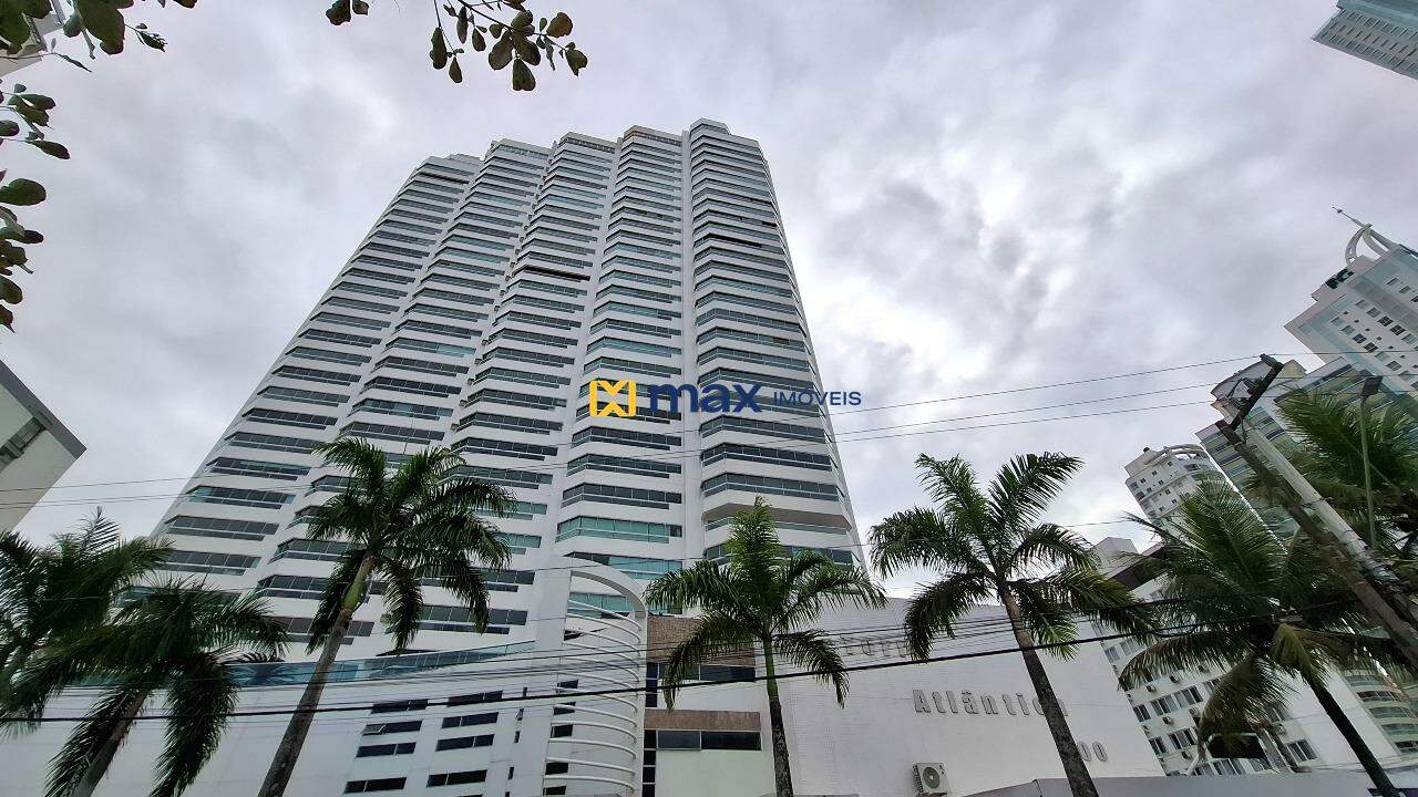 Apartamento à venda no Centro: Fachada