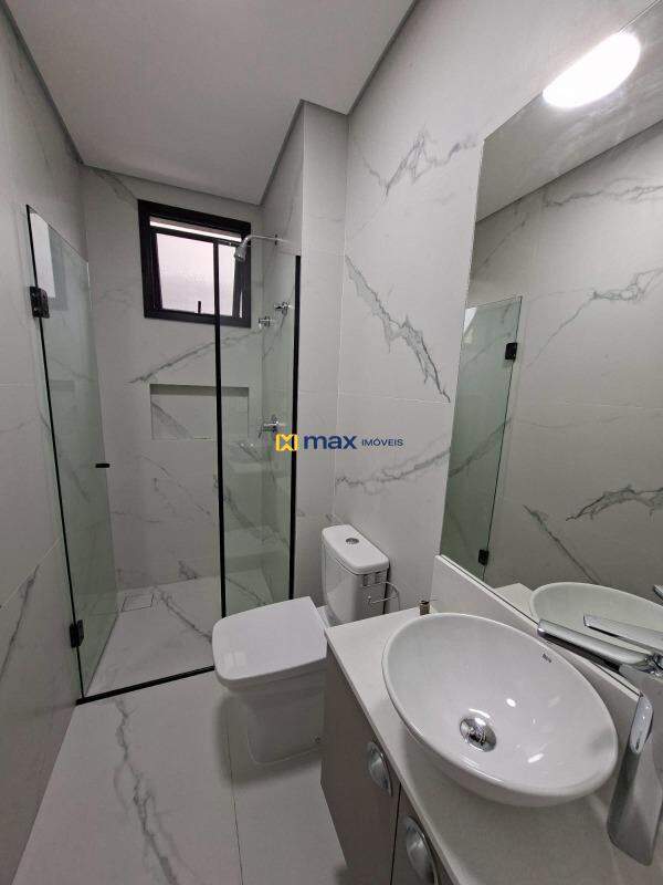 Apartamento para aluguel no Praia Brava de Itajaí: Banheiro social