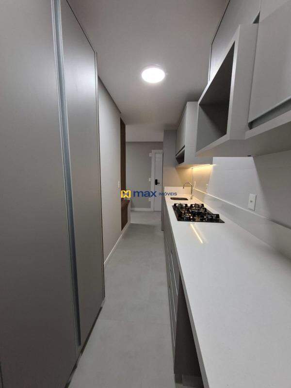 Apartamento para aluguel no Praia Brava de Itajaí: cozinha