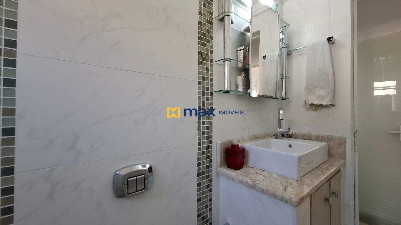 Apartamento à venda no São Judas: Banheiro social