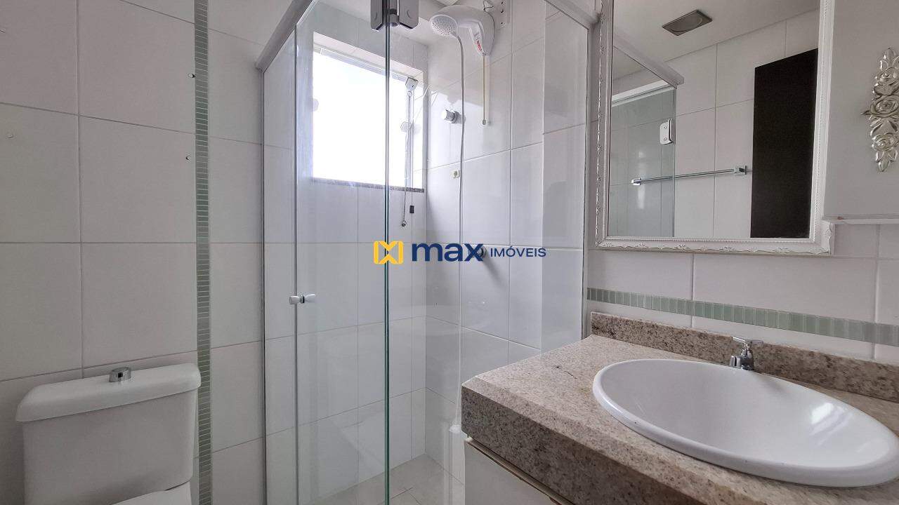 Apartamento à venda no Centro: Banheiro suíte