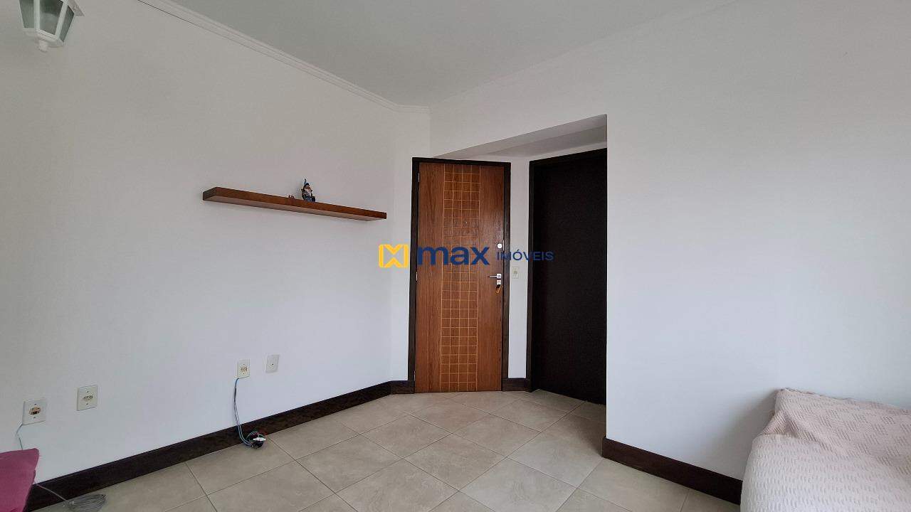 Apartamento à venda no Centro: Living integrado