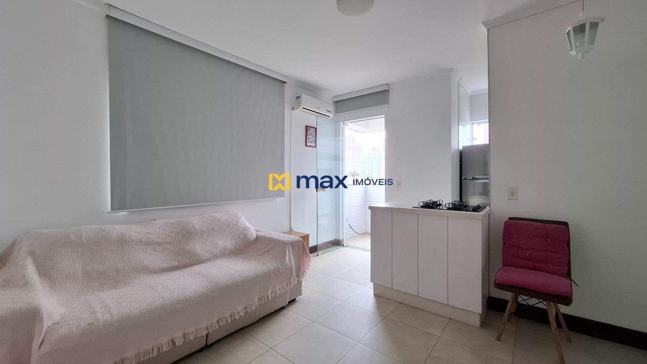 Apartamento à venda no Centro: Living integrado