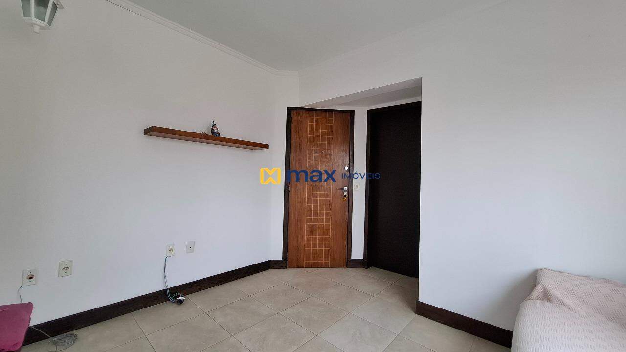 Apartamento à venda no Centro: Living integrado