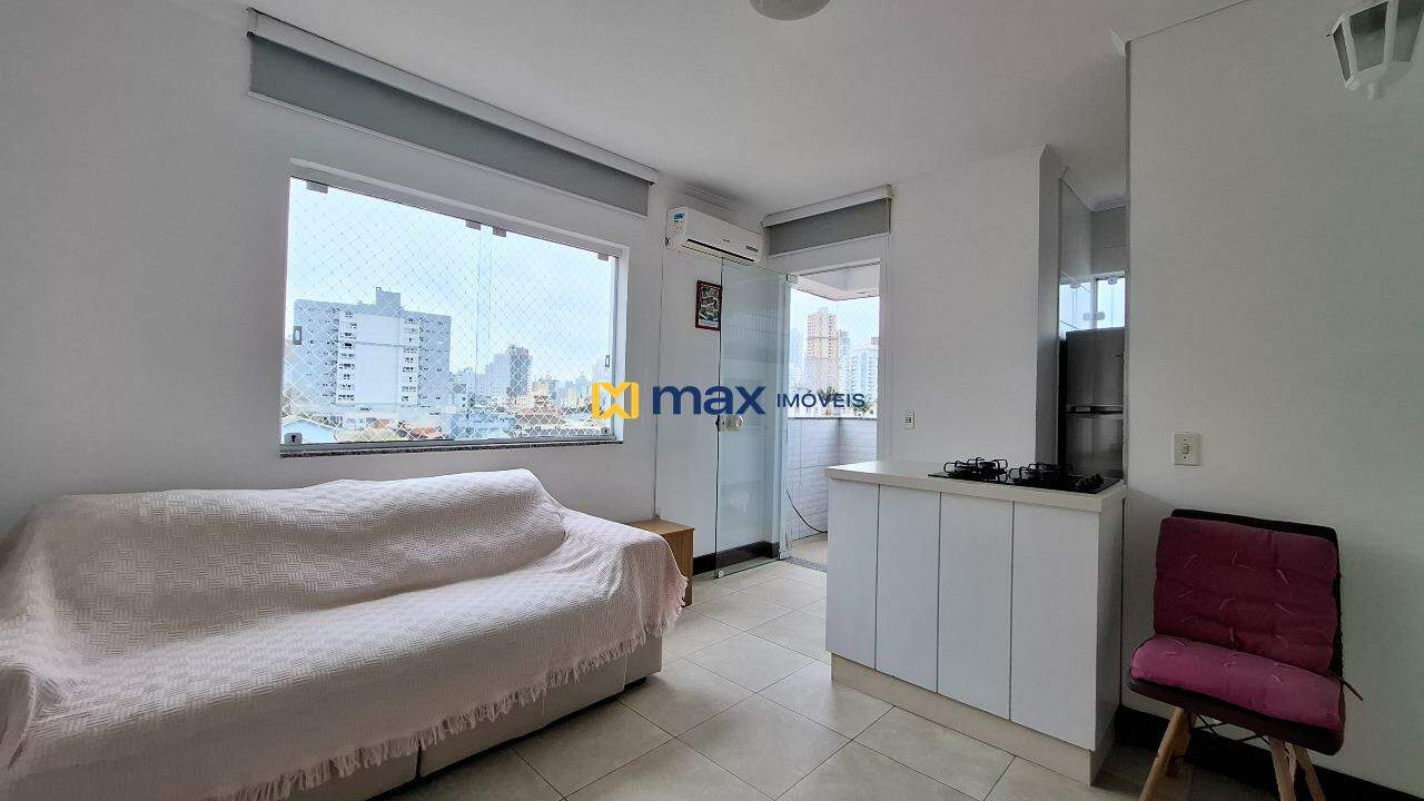 Apartamento à venda no Centro: Living integrado