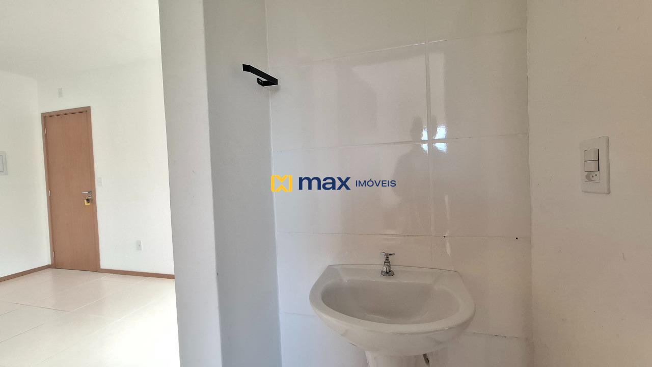 Apartamento à venda no Itaipava: Acesso ao banheiro social