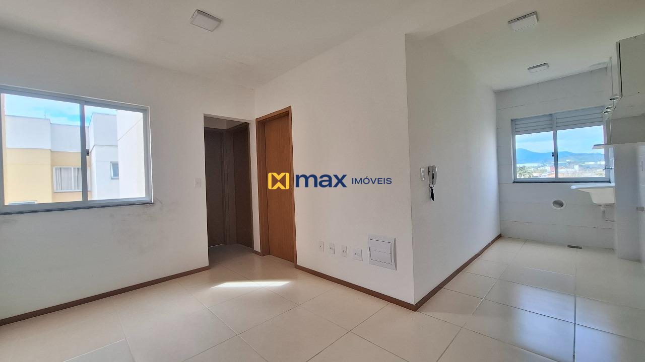 Apartamento à venda no Itaipava: Living integrado