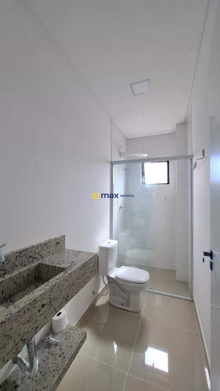 Apartamento para aluguel no Gravatá: Banheiro social 