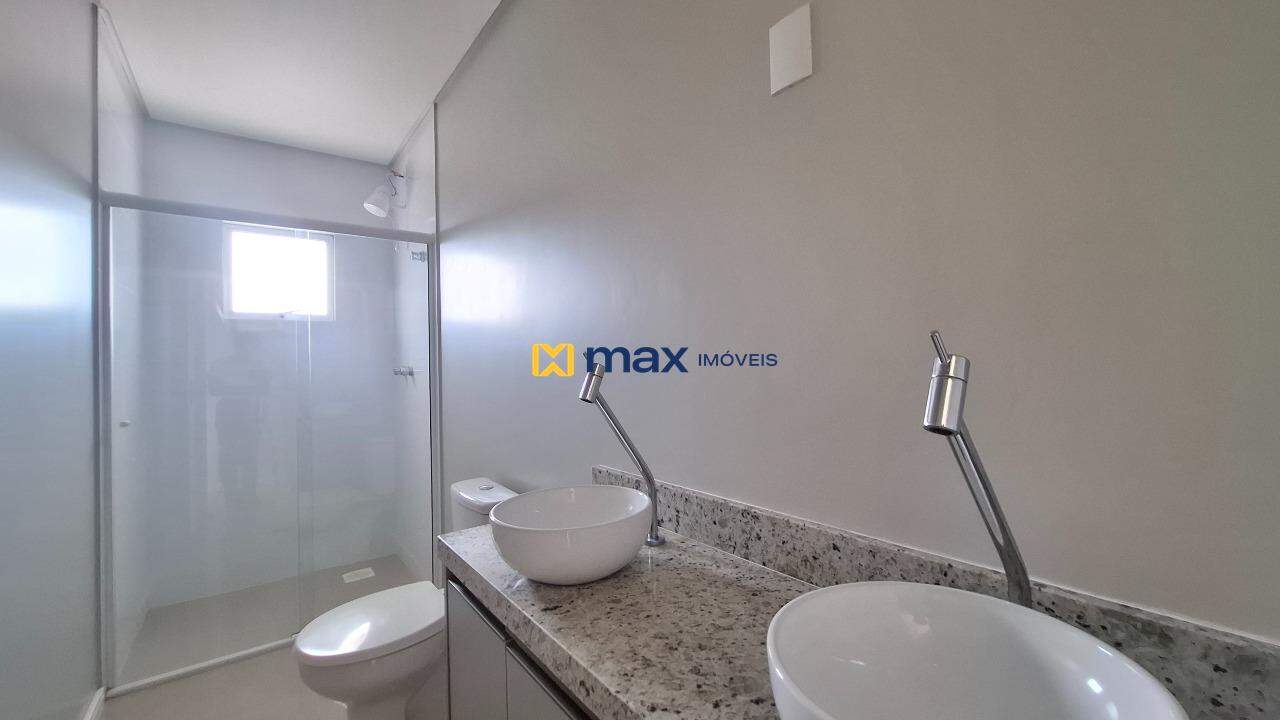 Apartamento à venda no Fazenda: Banheiro suíte