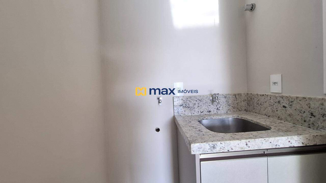 Apartamento à venda no Fazenda: Área de serviço