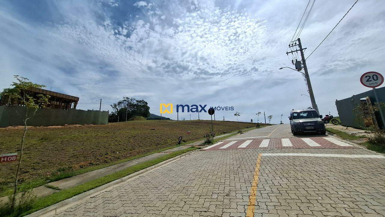 Terreno em condomínio à venda no Rio do Meio: Localização
