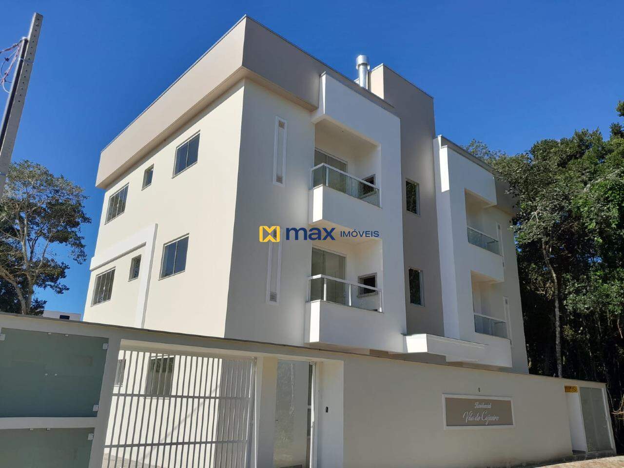 Apartamento à venda no Meia Praia: 