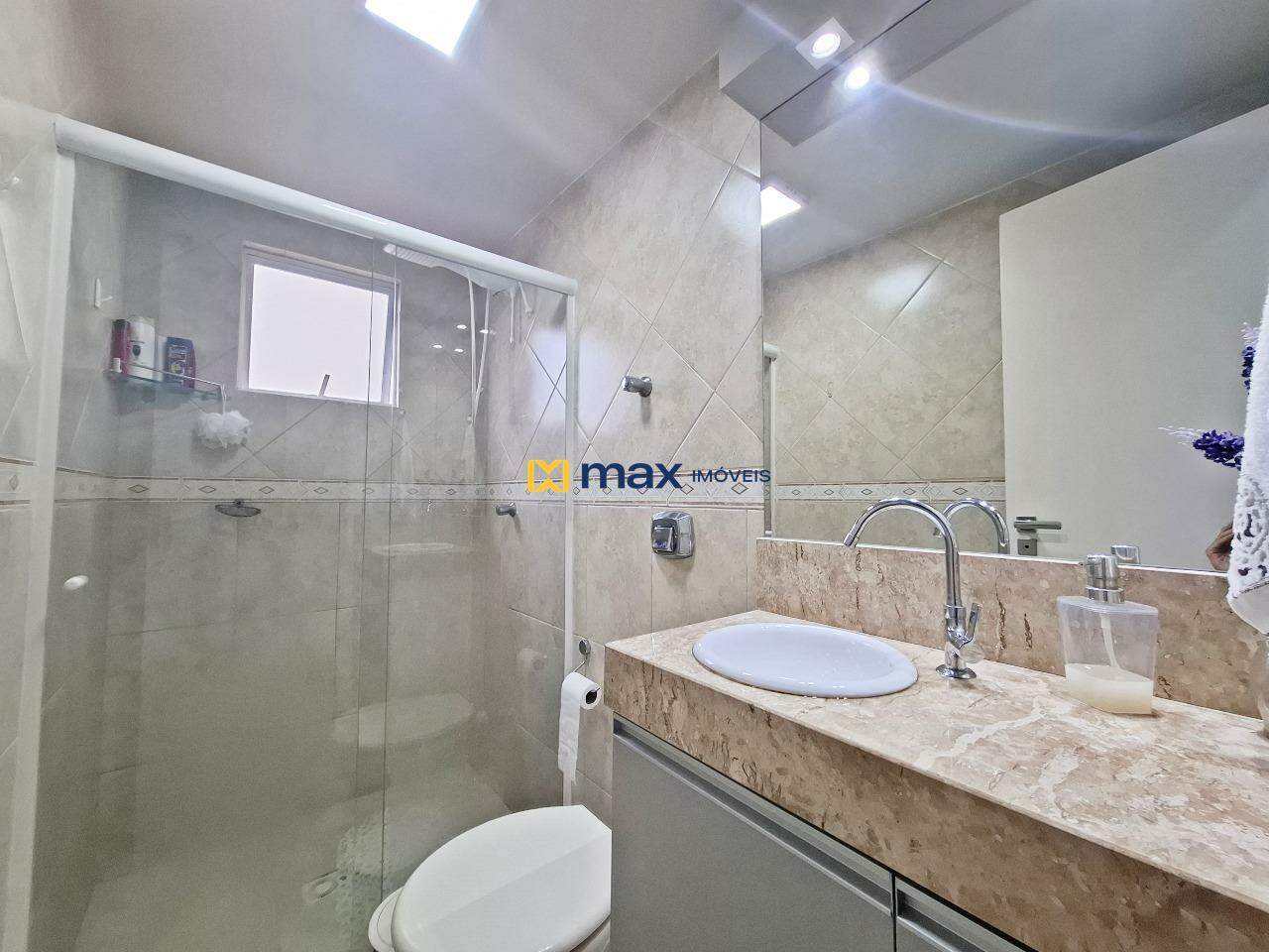 Apartamento para aluguel no Centro: Banheiro social