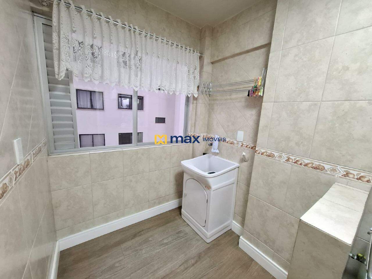 Apartamento para aluguel no Centro: Lavanderia