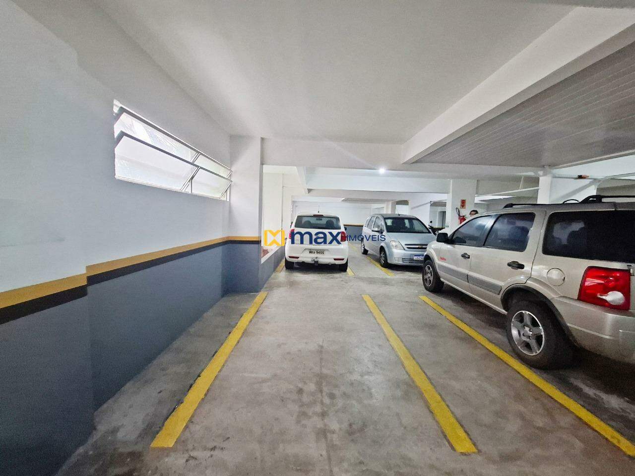 Apartamento para aluguel no Centro: Vaga de garagem
