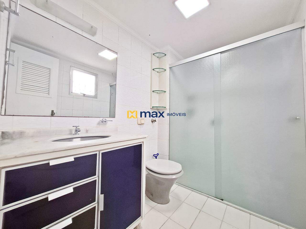 Apartamento para aluguel no Centro: Banheiro Suíte