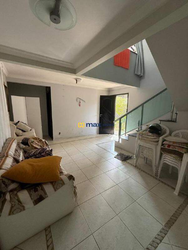 Casa Comercial para aluguel no Praia dos Amores: 