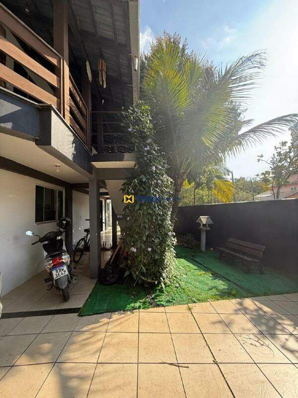 Casa Comercial para aluguel no Praia dos Amores: 