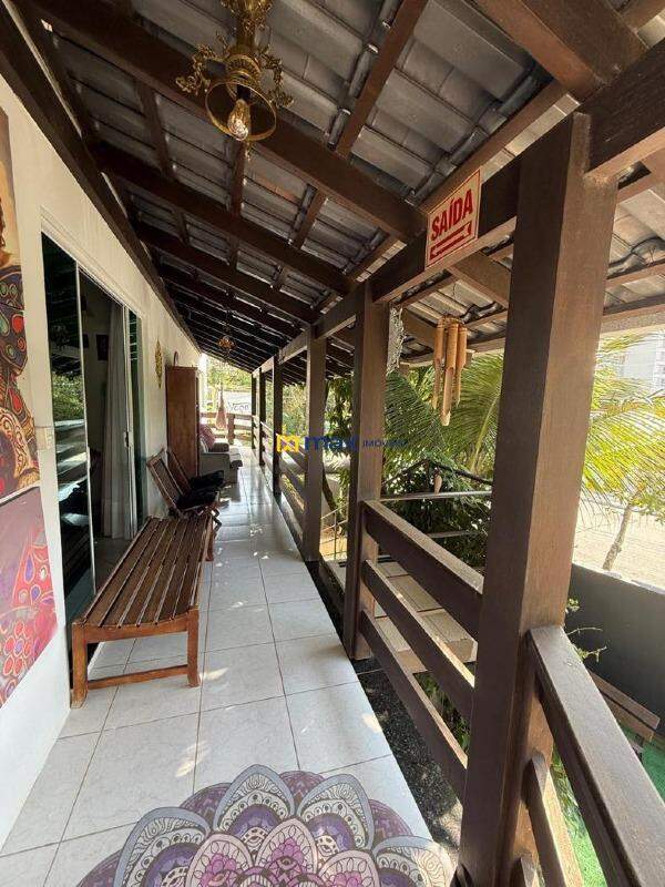 Casa Comercial para aluguel no Praia dos Amores: 
