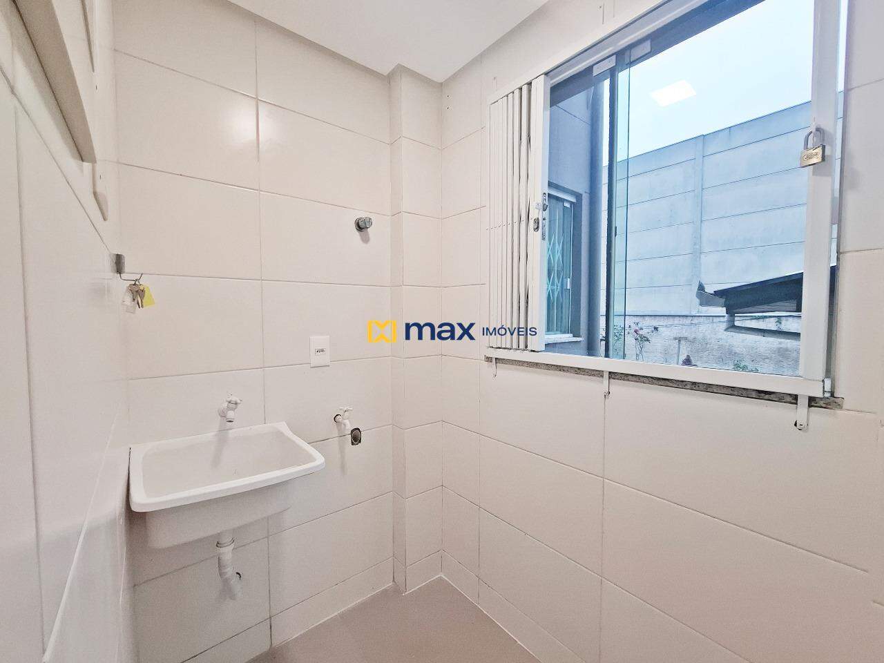 Apartamento para aluguel no Nova Esperança: Lavanderia