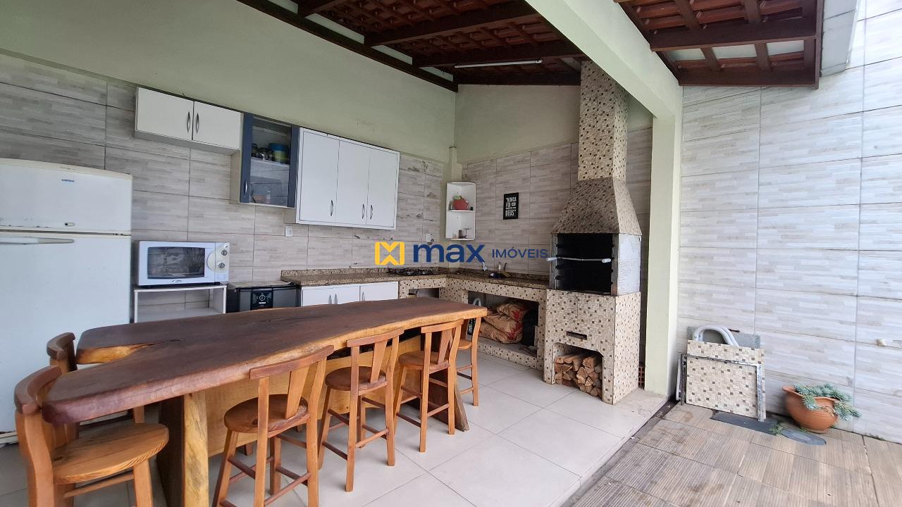 Casa à venda no Cordeiros: Espaço churrasqueira