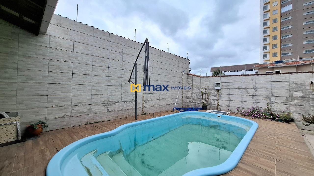 Casa à venda no Cordeiros: Piscina