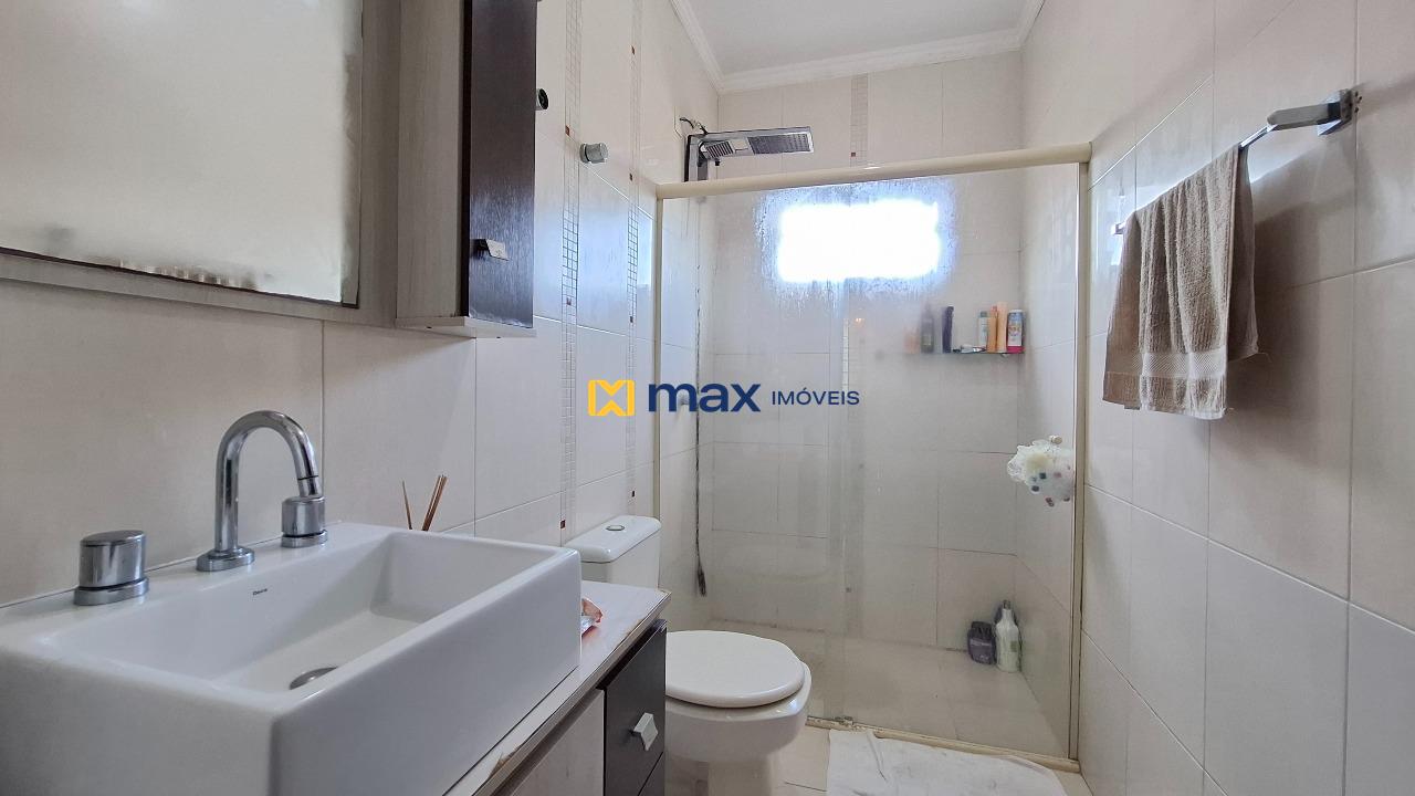 Casa à venda no Cordeiros: Banheiro social 2