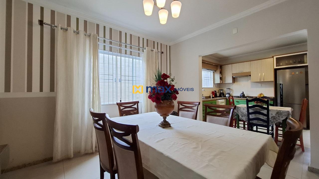 Casa à venda no Cordeiros: Sala de jantar