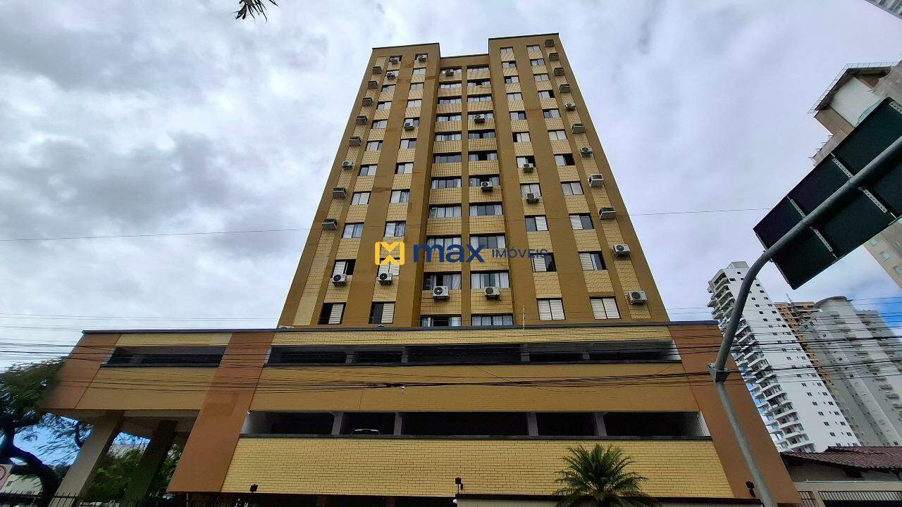 Apartamento à venda no Centro: Fachada
