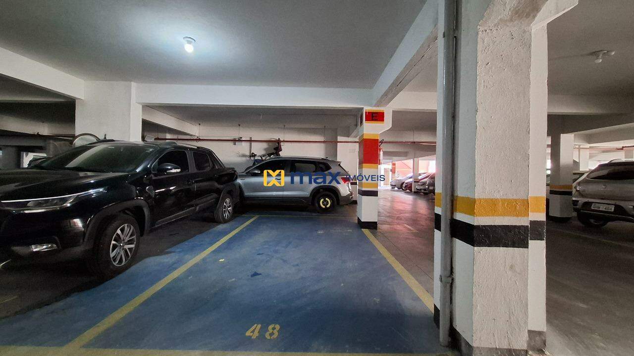 Apartamento à venda no Centro: Vaga