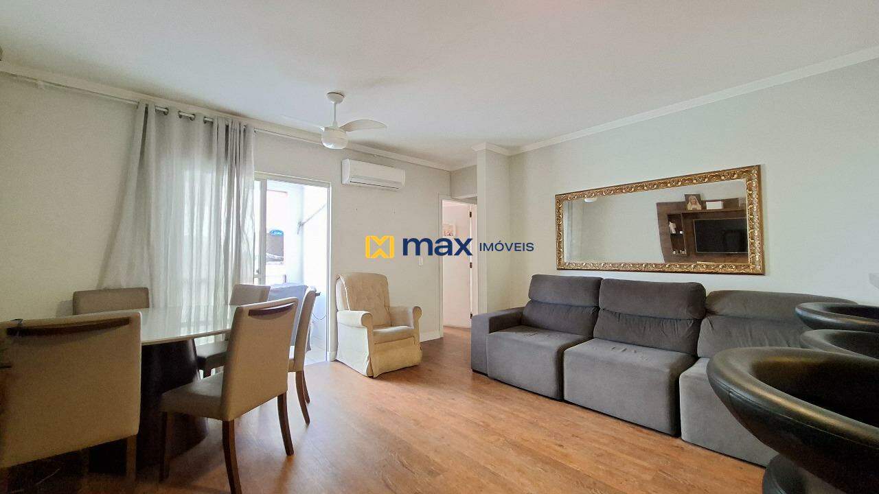 Apartamento à venda no Centro: Living integrado