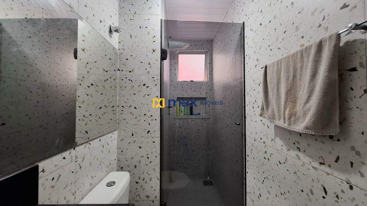 Apartamento à venda no Centro: Banheiro social