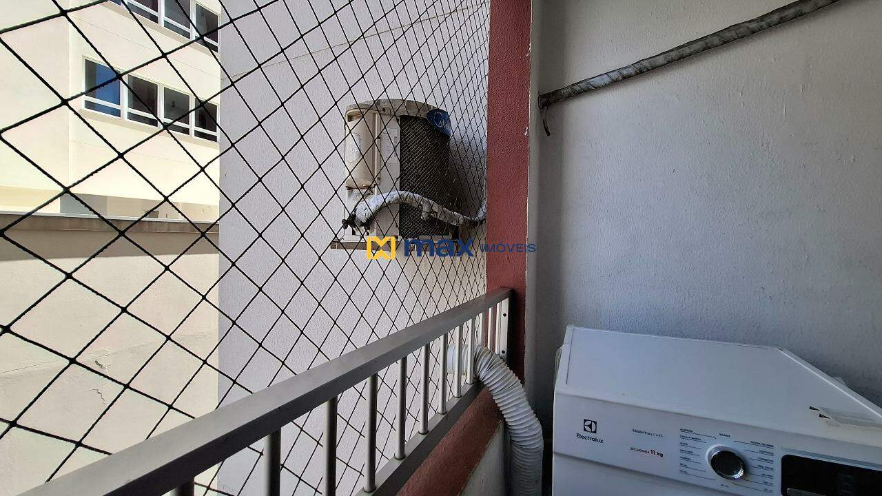 Apartamento à venda no Centro: Sacada com churrasqueira