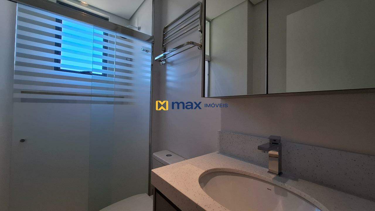 Apartamento à venda no Centro: Banheiro suíte