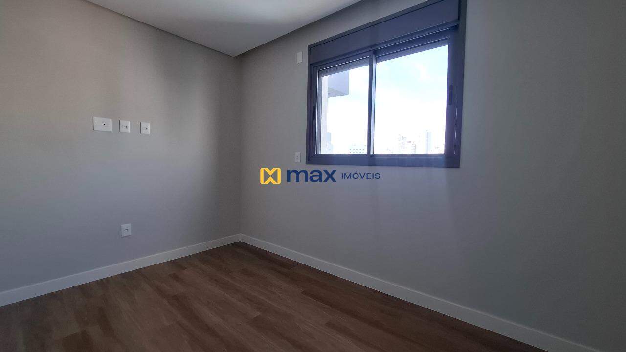 Apartamento à venda no Centro: Suíte