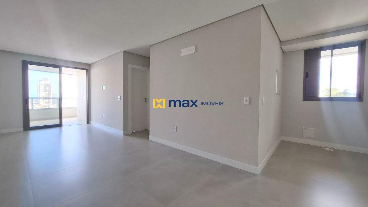 Apartamento à venda no Centro: Living integrado