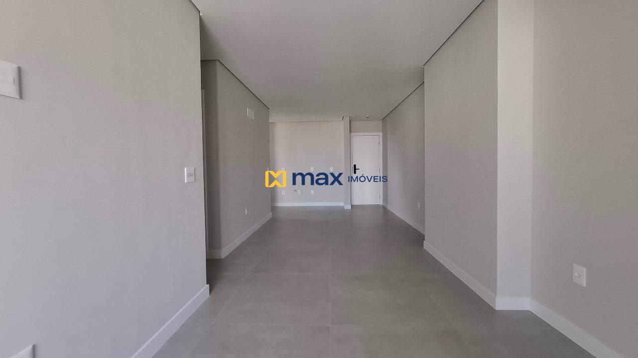 Apartamento à venda no Centro: Living integrado
