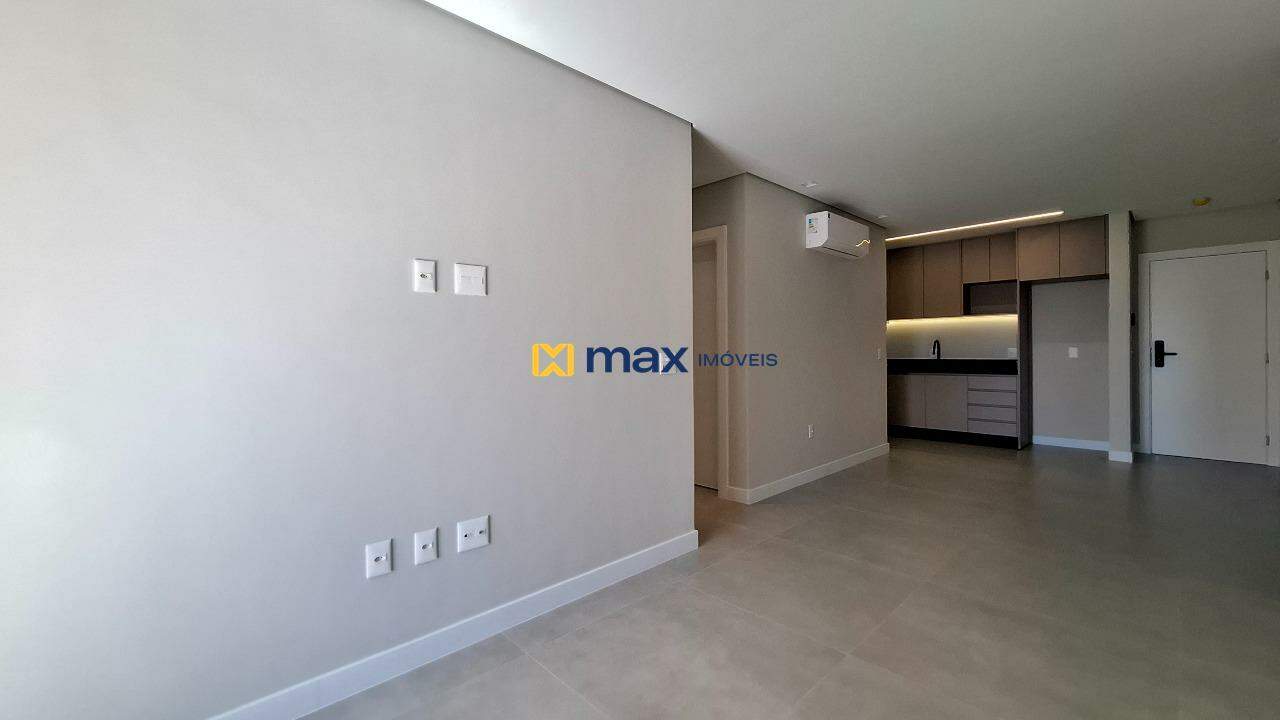 Apartamento à venda no Centro: Living integrado