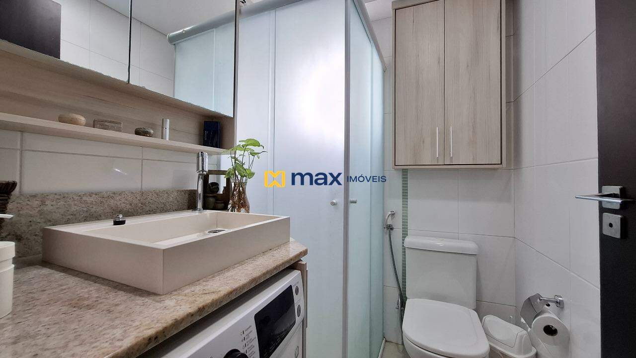 Apartamento para aluguel no Centro: Banheiro social