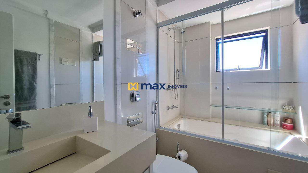 Apartamento à venda no Fazenda: Banheiro suíte 3