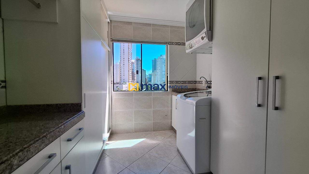 Apartamento à venda no Fazenda: Lavanderia