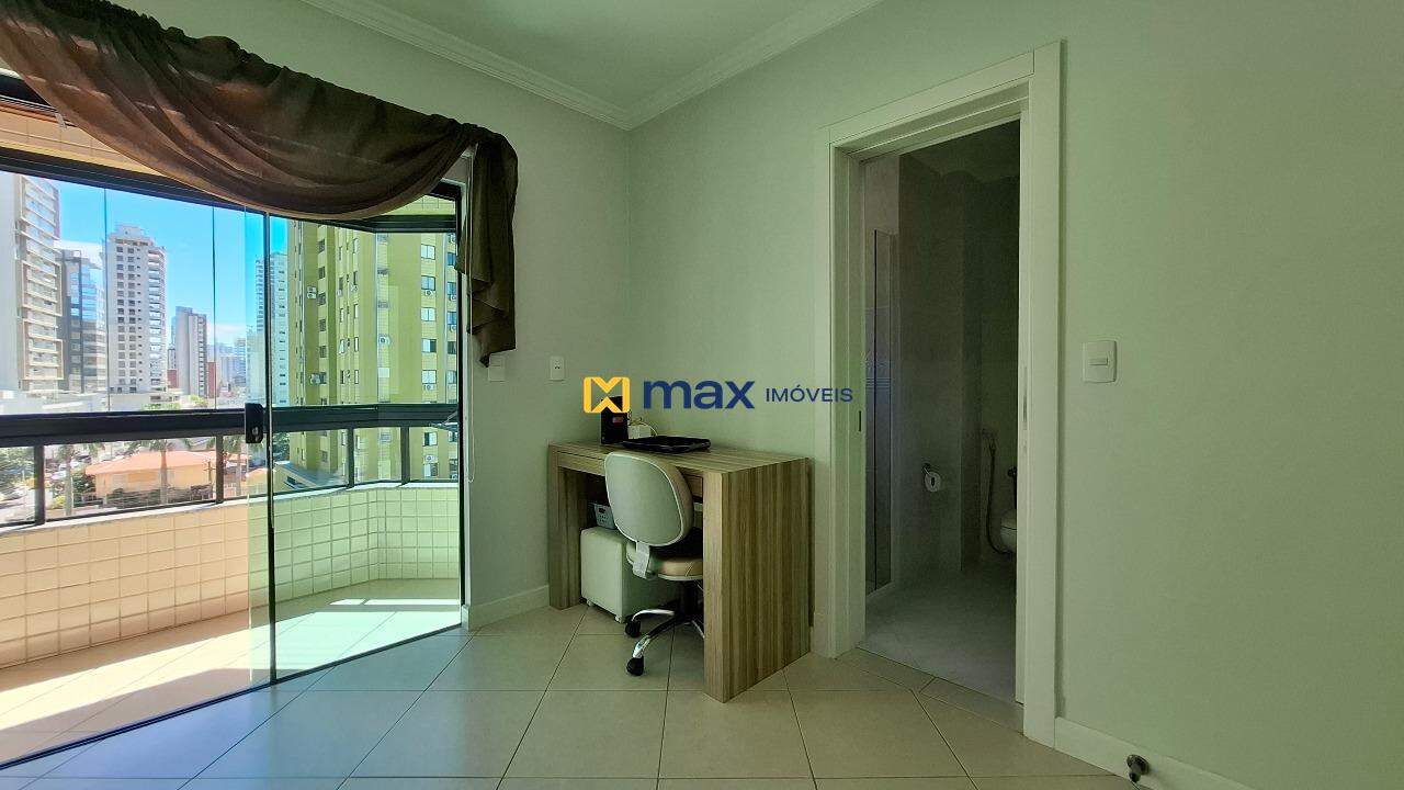 Apartamento à venda no Fazenda: Suíte 1